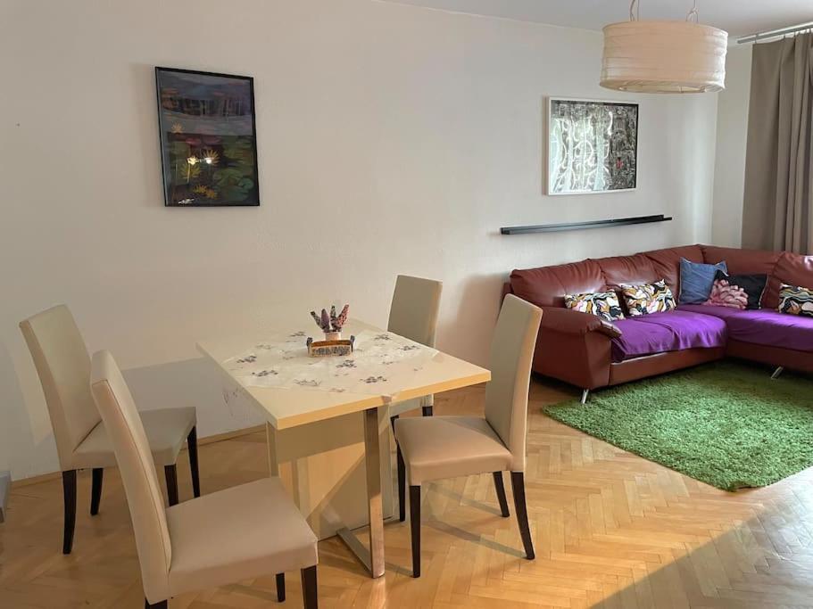ברטיסלאבה 2,5 Izbovy Apartman V Ruzinove S Parkovanim Zdarma מראה חיצוני תמונה