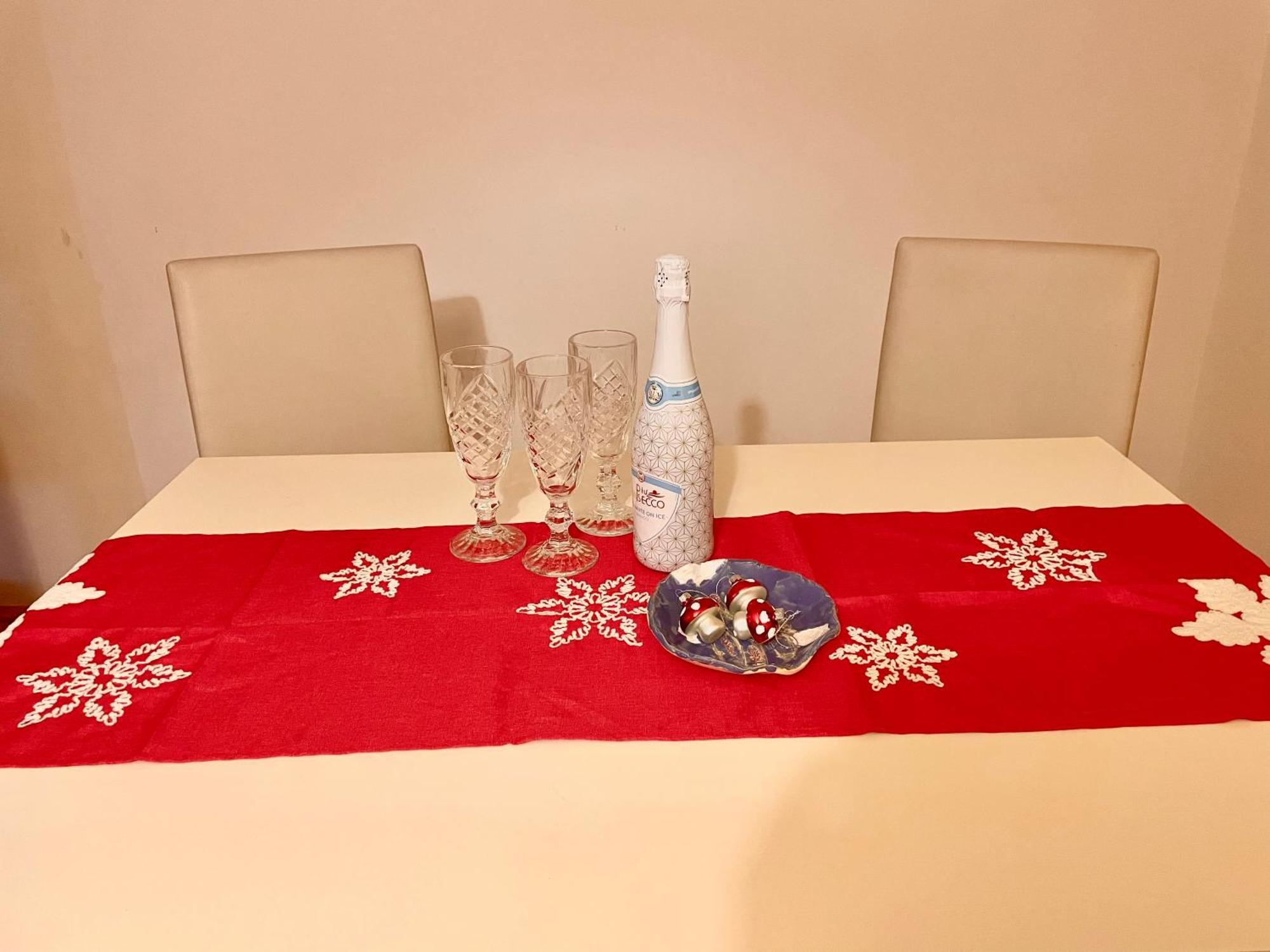 ברטיסלאבה 2,5 Izbovy Apartman V Ruzinove S Parkovanim Zdarma מראה חיצוני תמונה