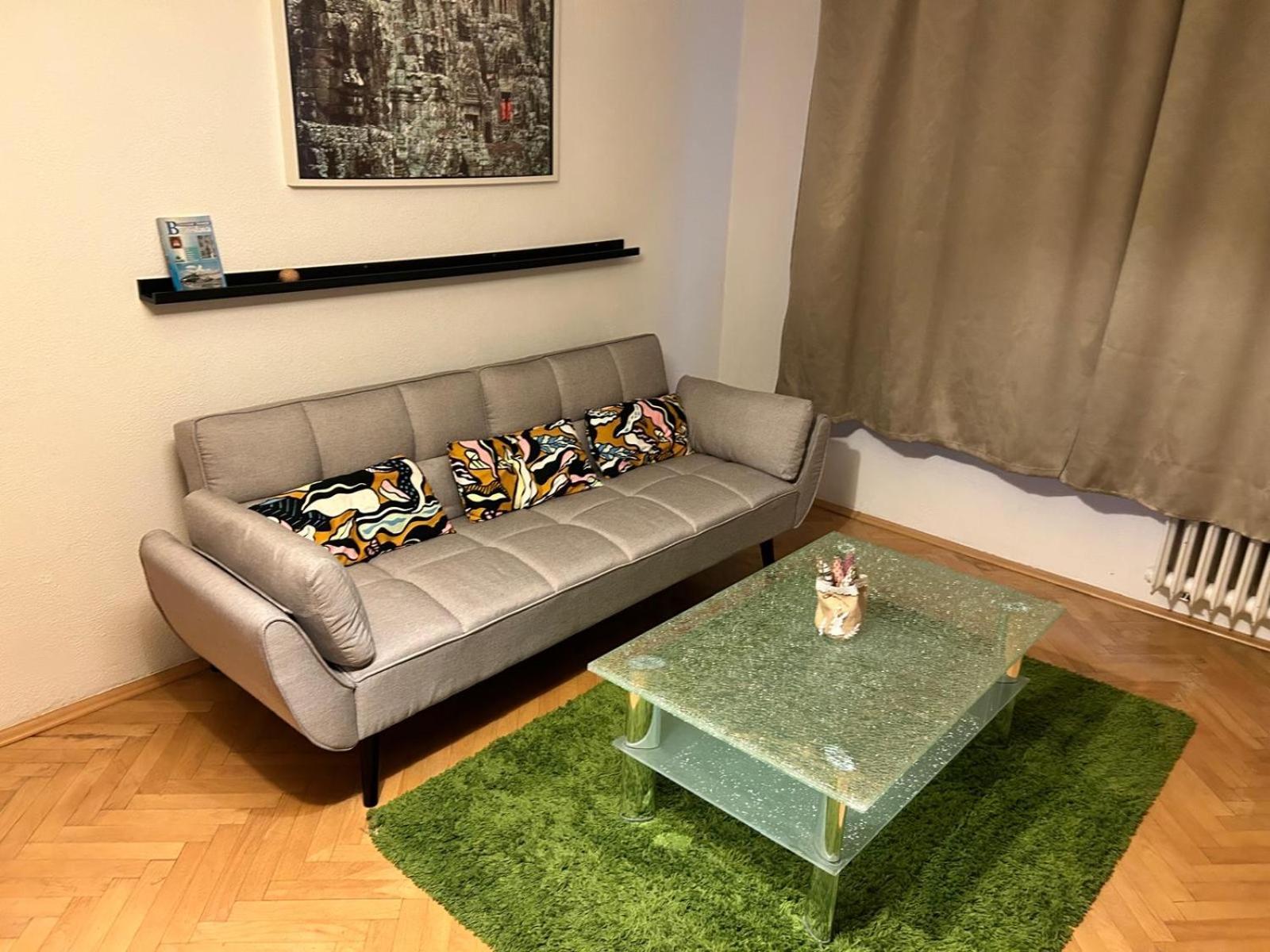 ברטיסלאבה 2,5 Izbovy Apartman V Ruzinove S Parkovanim Zdarma מראה חיצוני תמונה
